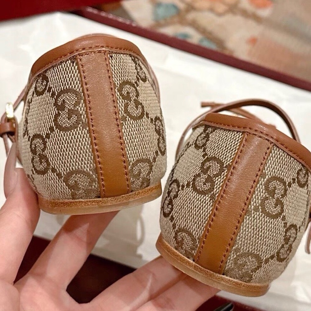 Gucci Women's Tan and Brown Loafers with Gold Accents - Picture 5 of 5
